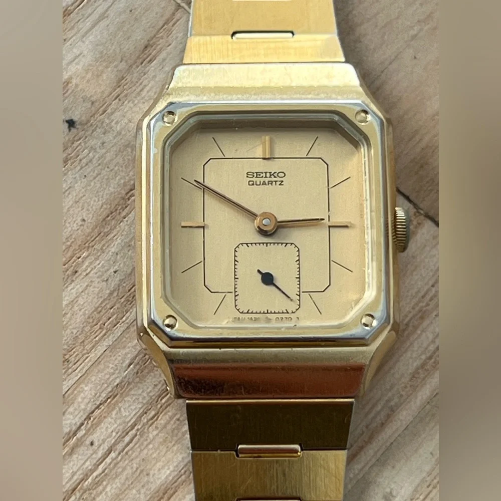 Seiko Super Rare Vintage Ladies Watch Octagonal Gold Dial Gold Bracelet
